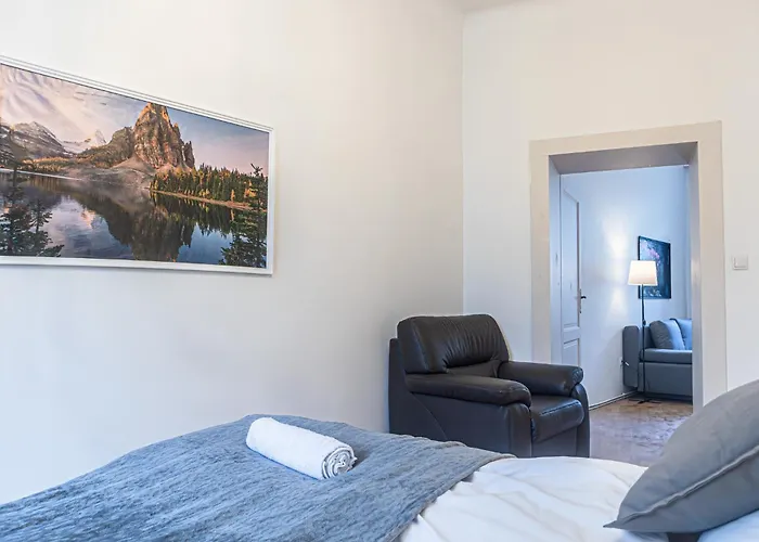 Chic & Cozy 2br Near U6 Schoepfwerk Station