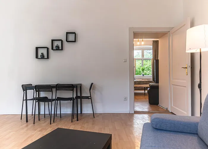 Chic & Cozy 2br Near U6 Schoepfwerk Station * Вена