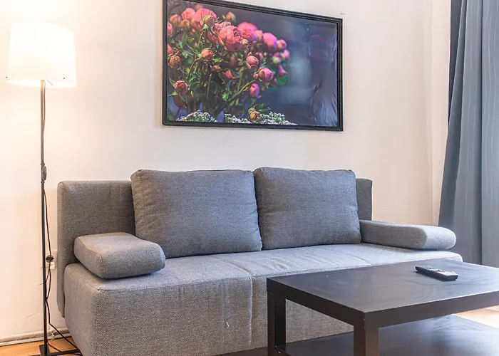 Chic & Cozy 2br Near U6 Schoepfwerk Station Апартаменты *